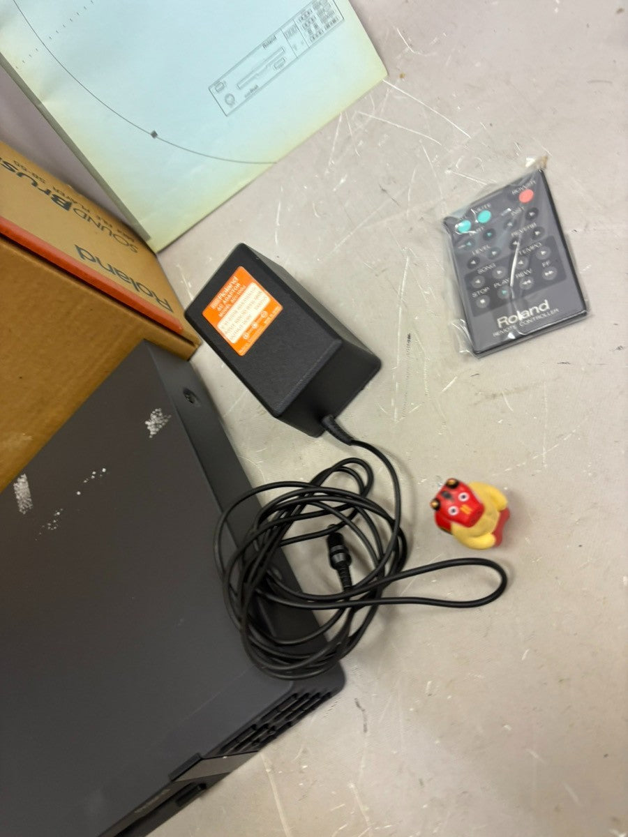 Roland SB-55 Sound Brush MIDI File Player Tested with Box Remote Adapter