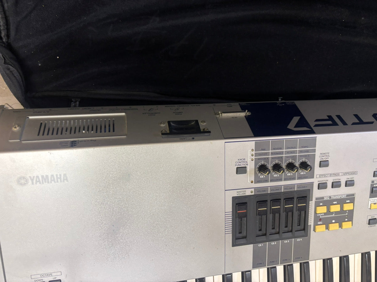 Yamaha Motif 7 76 Key Synthesizer Workstation fast ship from japan