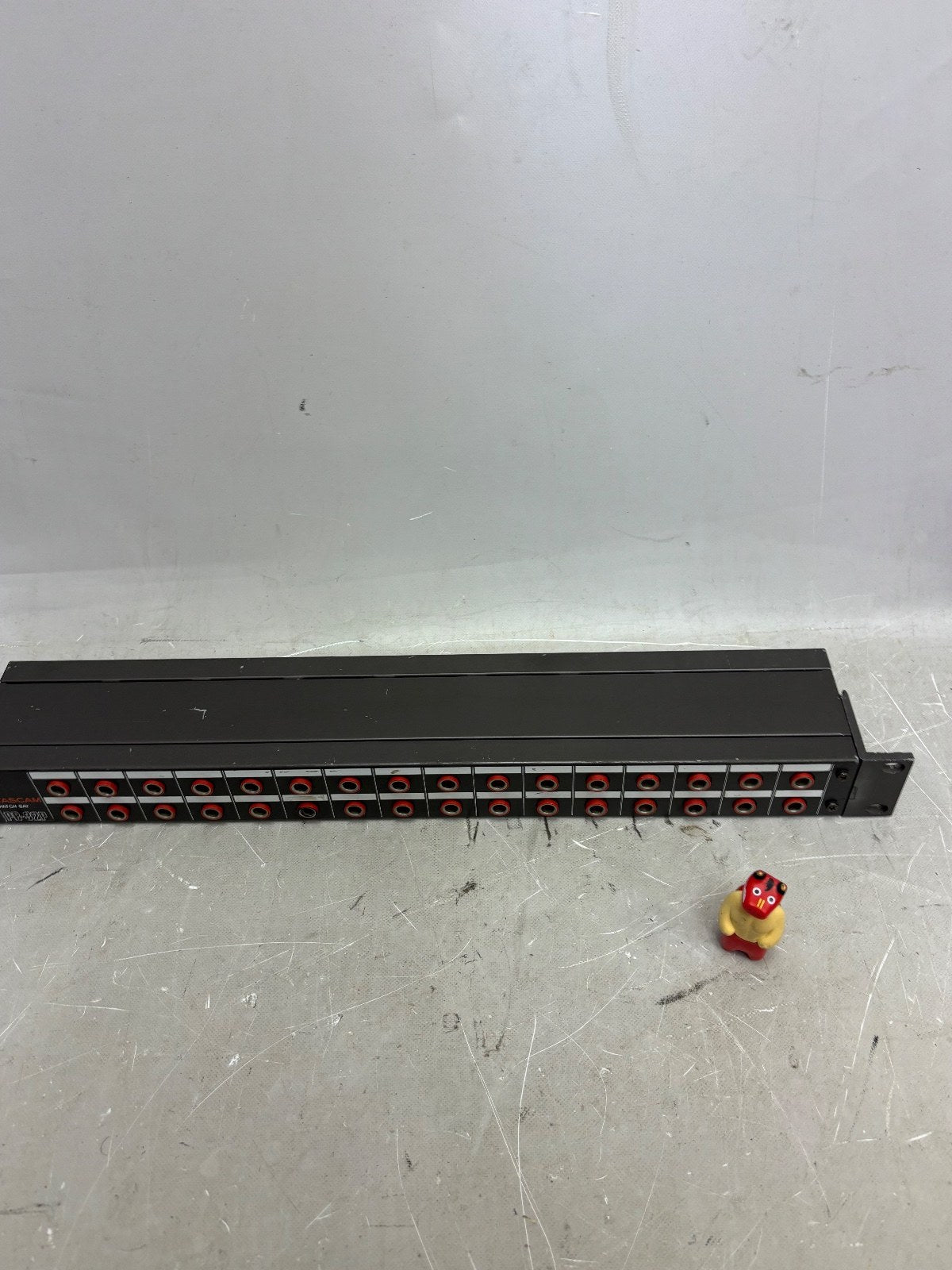 TASCAM PB-32P Audio Patch Bay 32 Point Rackmount Signal Router Tested