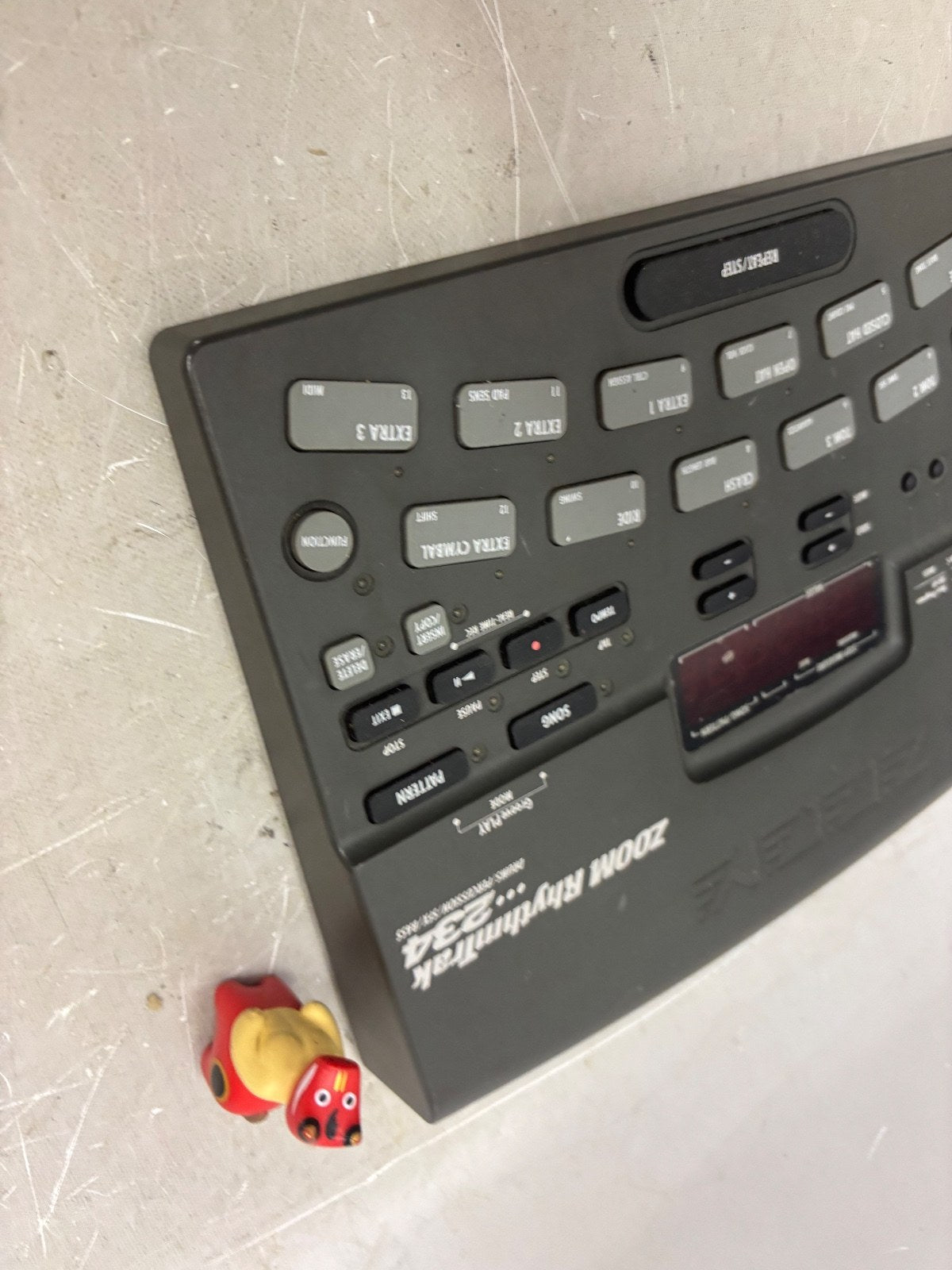 Zoom RhythmTrak RT-234 Drum Machine Bass Sequencer Music Production Untested