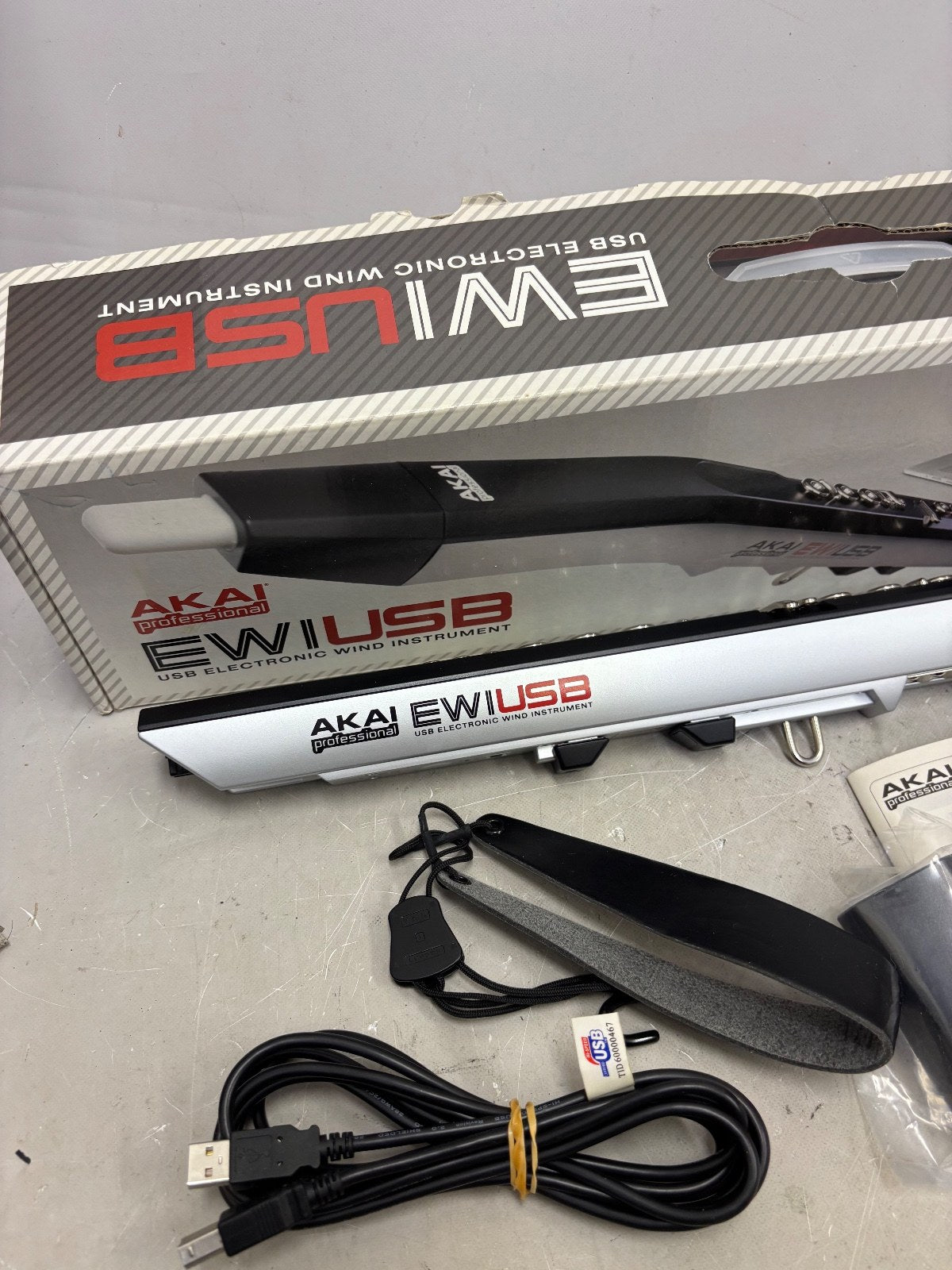 Akai EWI USB Electronic Wind Instrument with Accessories for Music Production