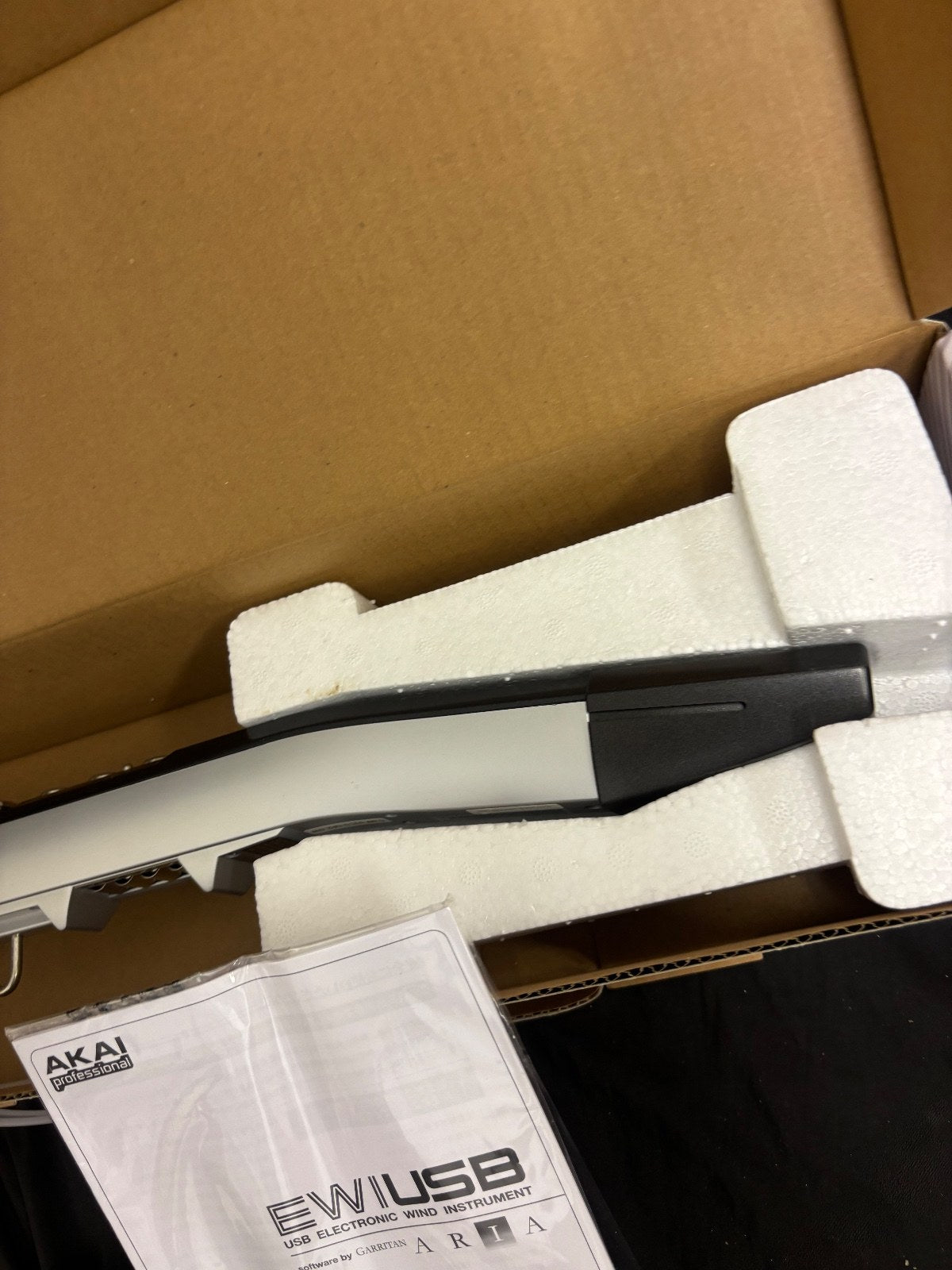 Akai EWI USB Electronic Wind Instrument with Accessories for Music Production