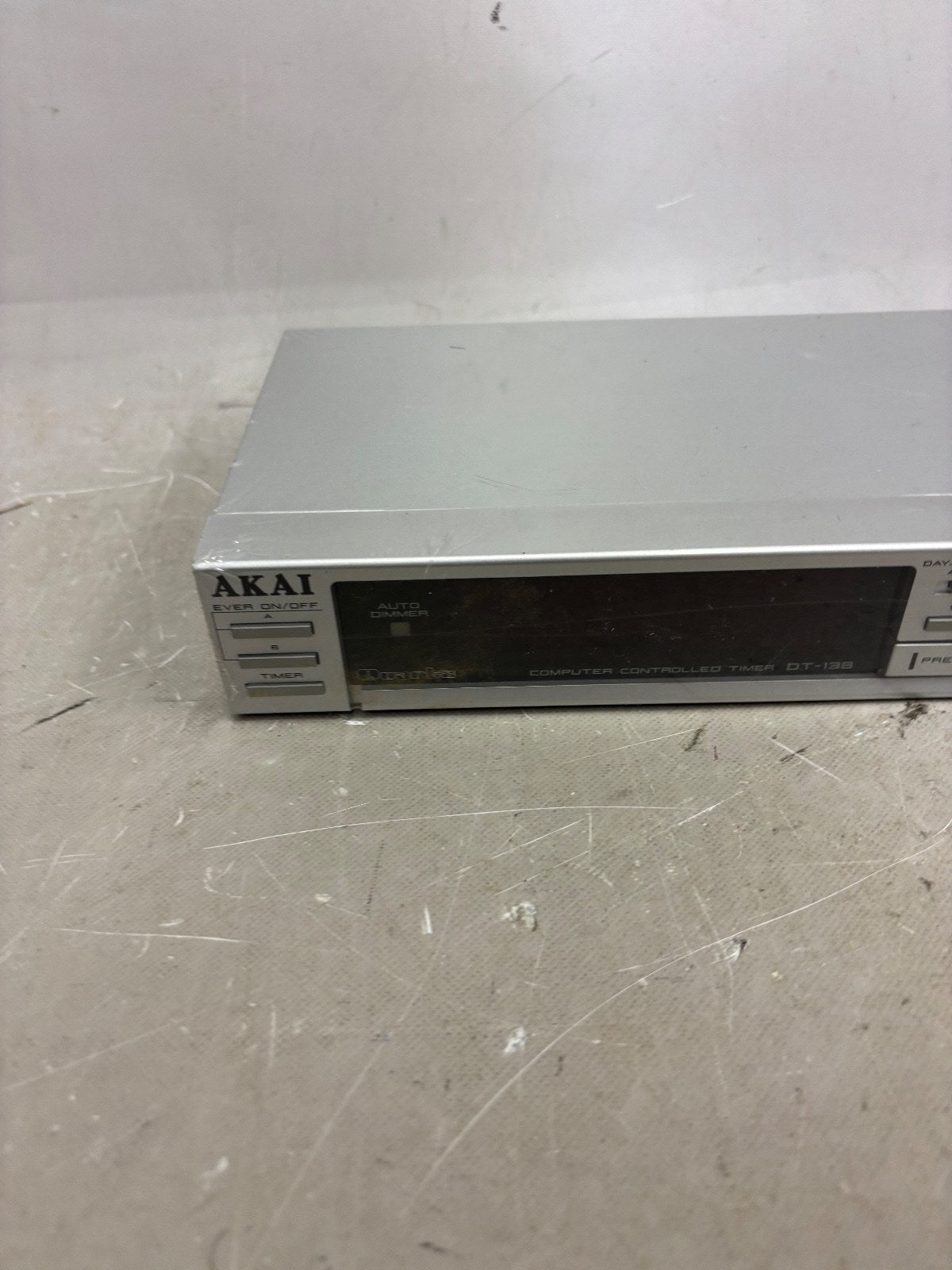 AKAI Programmable Audio Timer DT-138 Quartz Clock Black