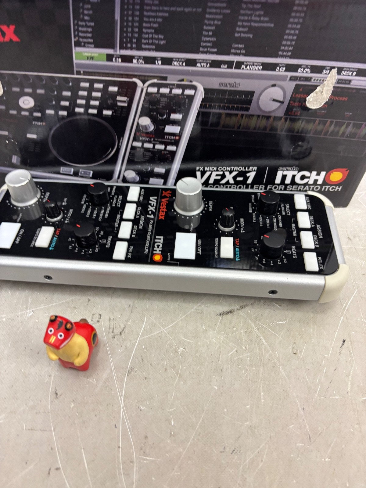 Vestax VFX-1 MIDI Foot Controller for DJ and Music Production from Japan