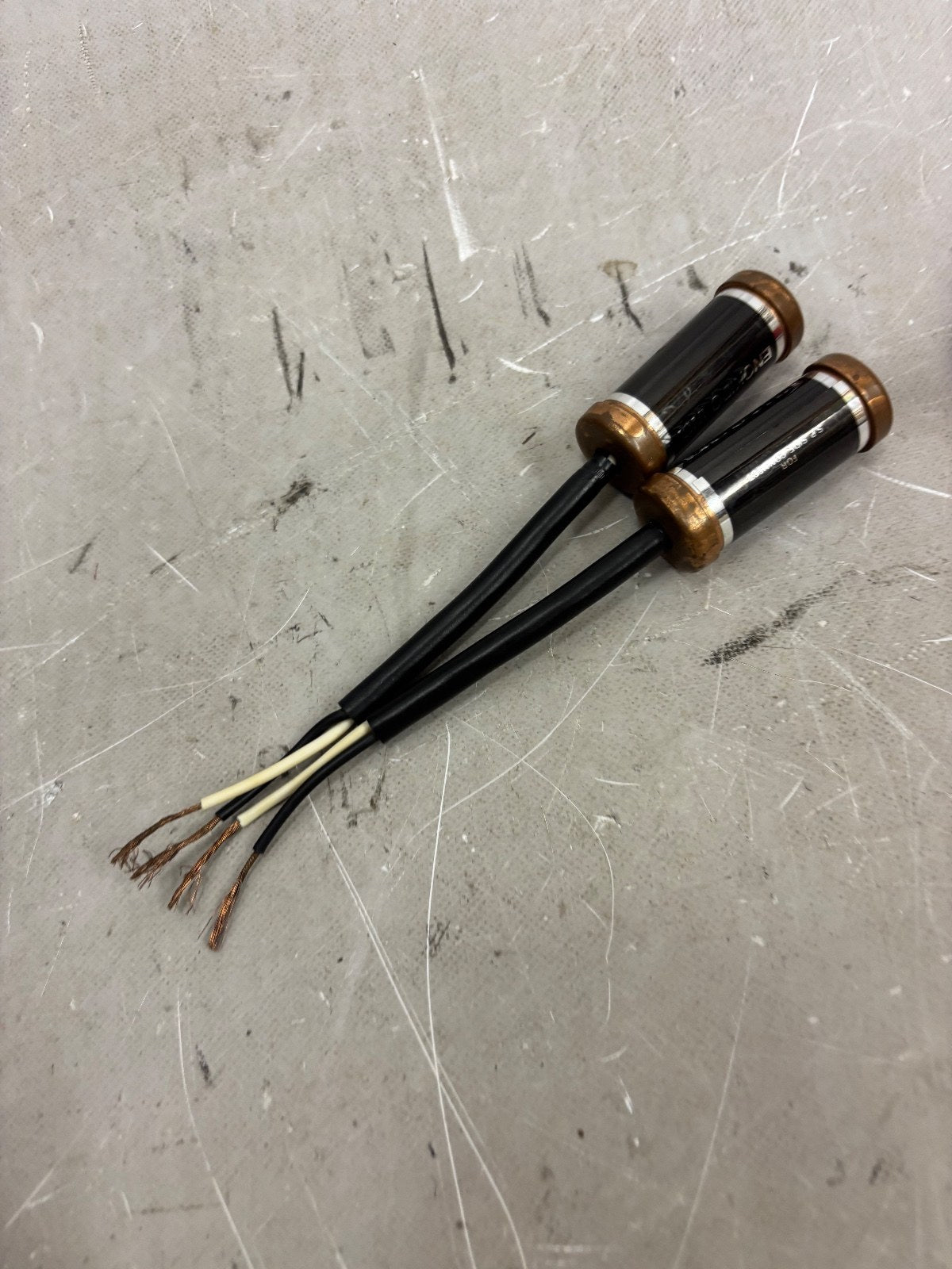 ENOKIDO ENACOM End Audio Compensator Audio Noise Eliminator Pair Tested