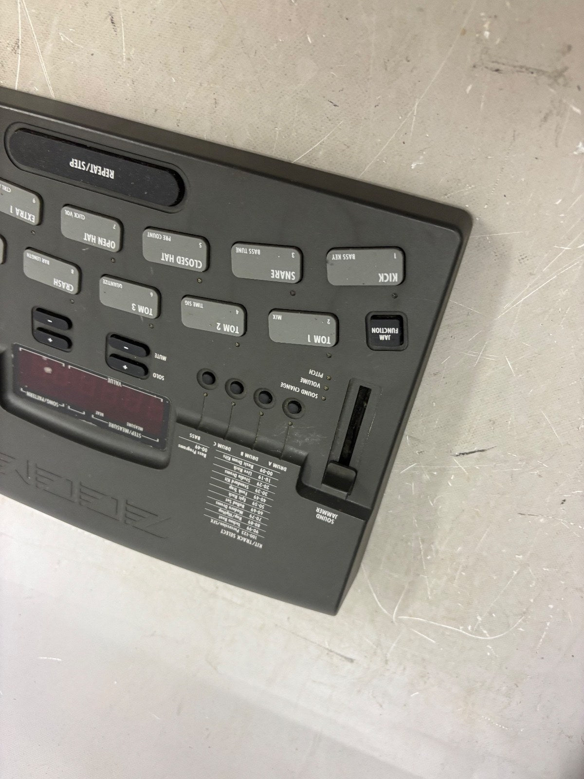 Zoom RhythmTrak RT-234 Drum Machine Bass Sequencer Music Production Untested