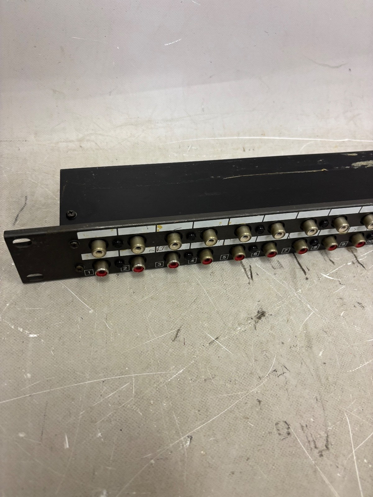Fostex Model 3010 RCA Patchbay – 16 Channel – Rackmount – Made in Japan
