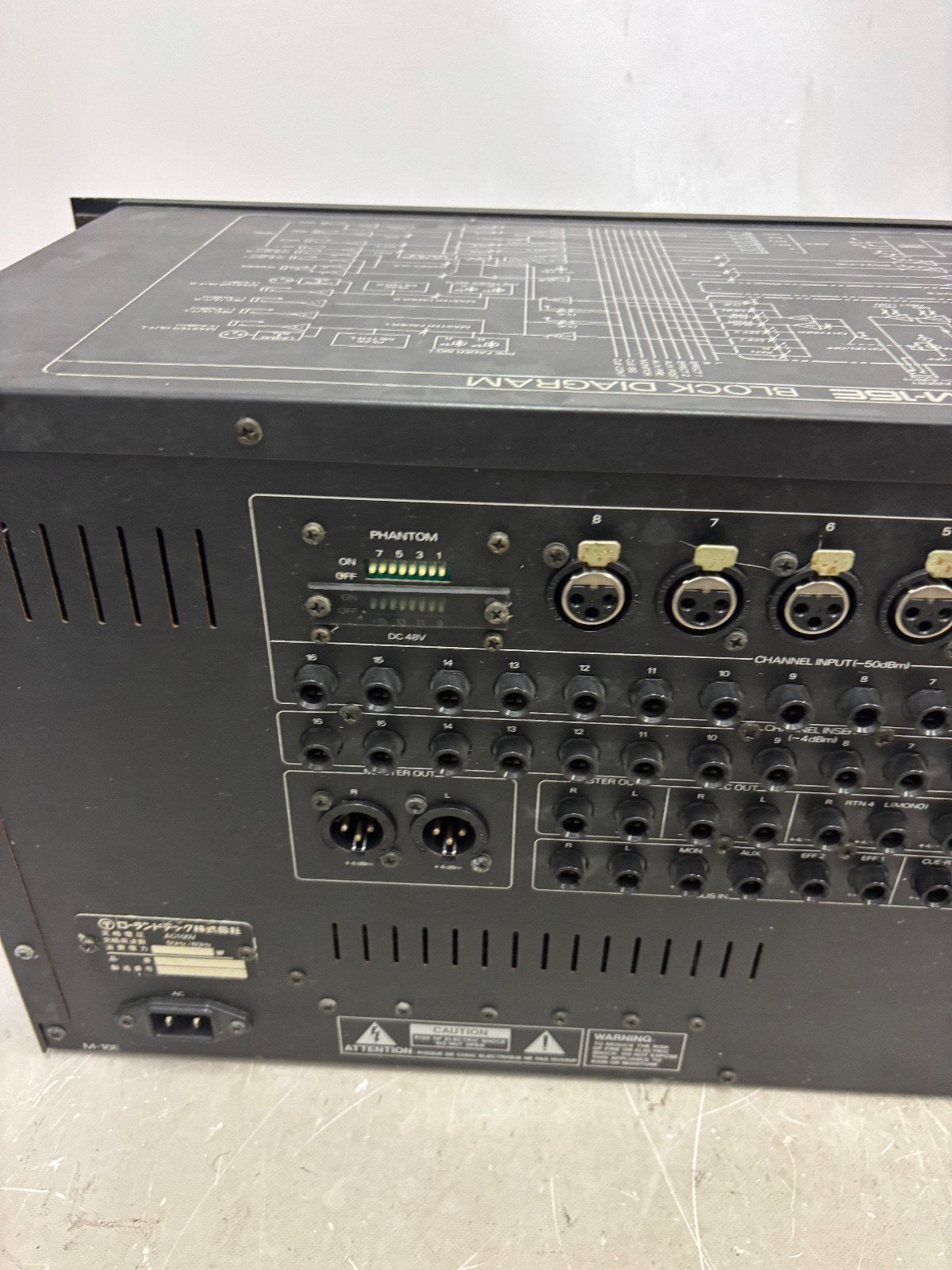 Roland M-16E Analog Mixer