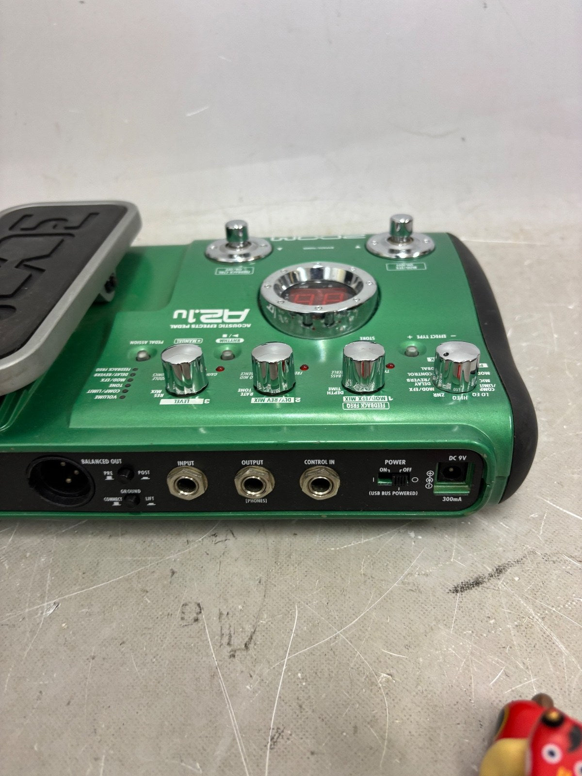 Zoom A2.1u Acoustic Guitar Multi Effects Pedal Good condition