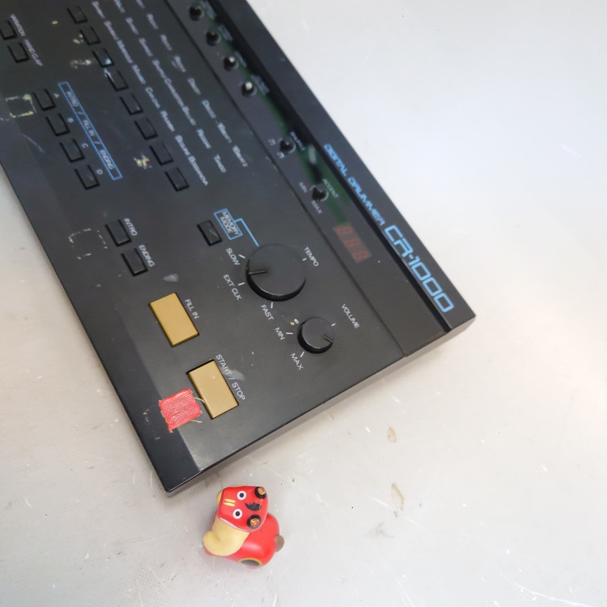 Roland CR-1000 Digital Rhythm Drum Machine Vintage Unit from Japan