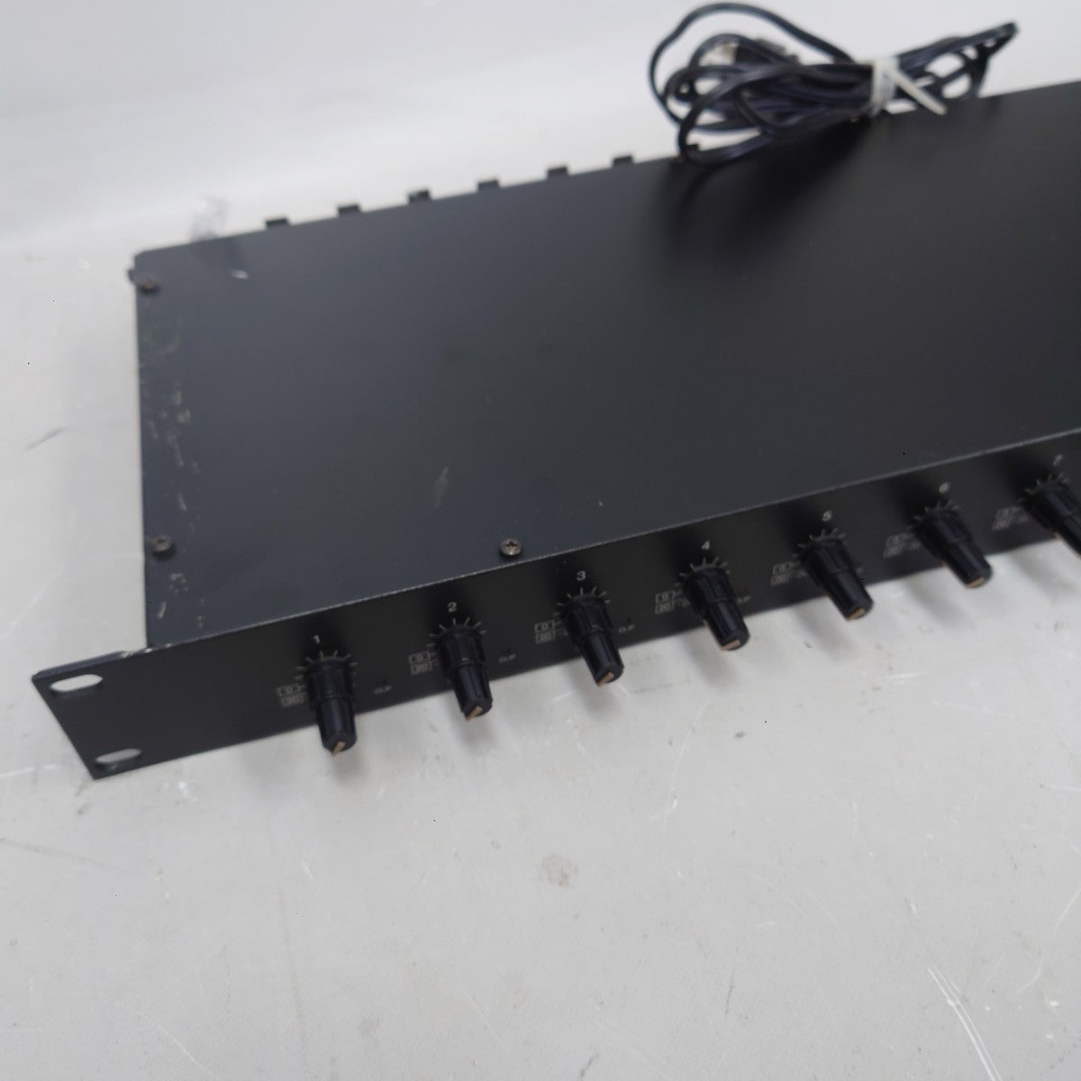 Yamaha MLA7 8-Channel Microphone Line Amplifier Professional Audio Mixer Tested