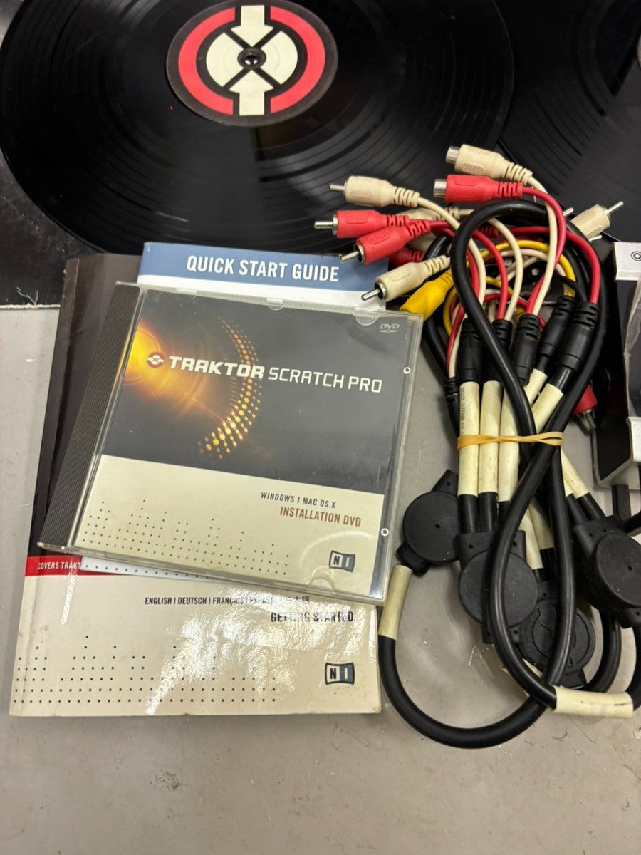 Native Instruments Audio 8 DJ Traktor Scratch Pro Vinyl Set Tested Working