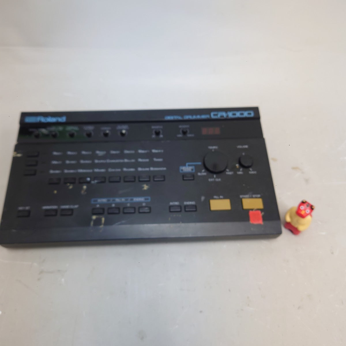 Roland CR-1000 Digital Rhythm Drum Machine Vintage Unit from Japan
