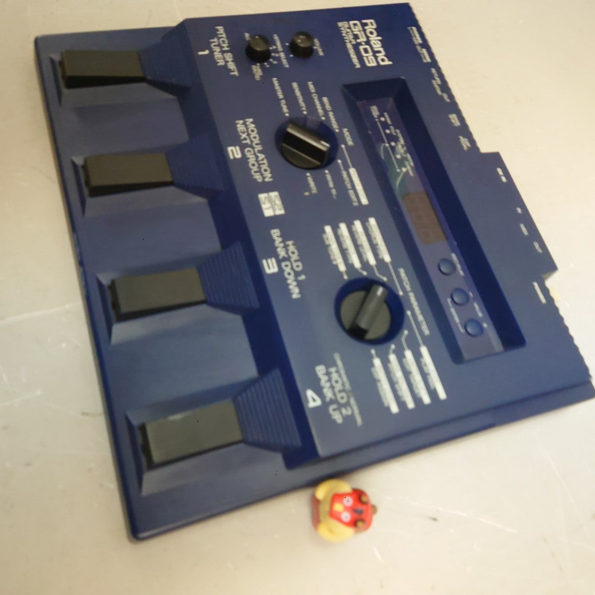 Roland GR-09 Guitar Synthesizer Controller MIDI Effects Processor from Japan