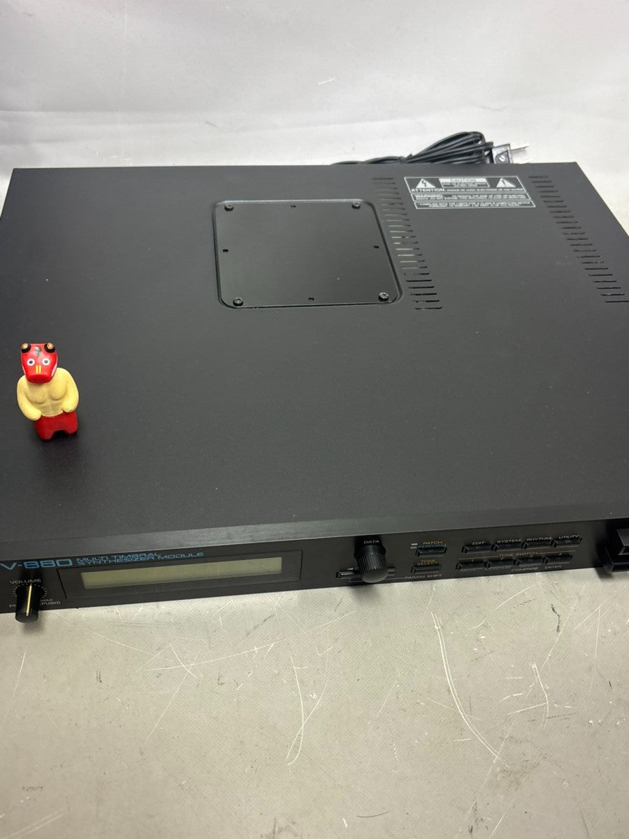 Roland JV-880 Multi Timbre Sound Module Synthesizer from Japan