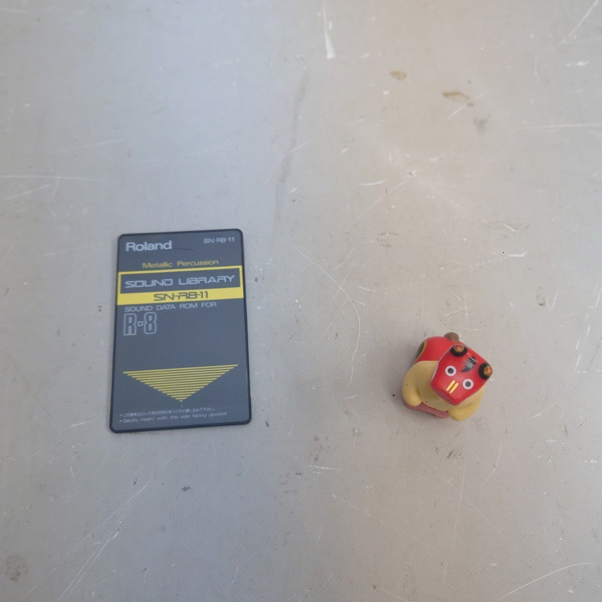 Roland SN-R8-11 Metallic Percussion Sound Library Card for R-8 Tested