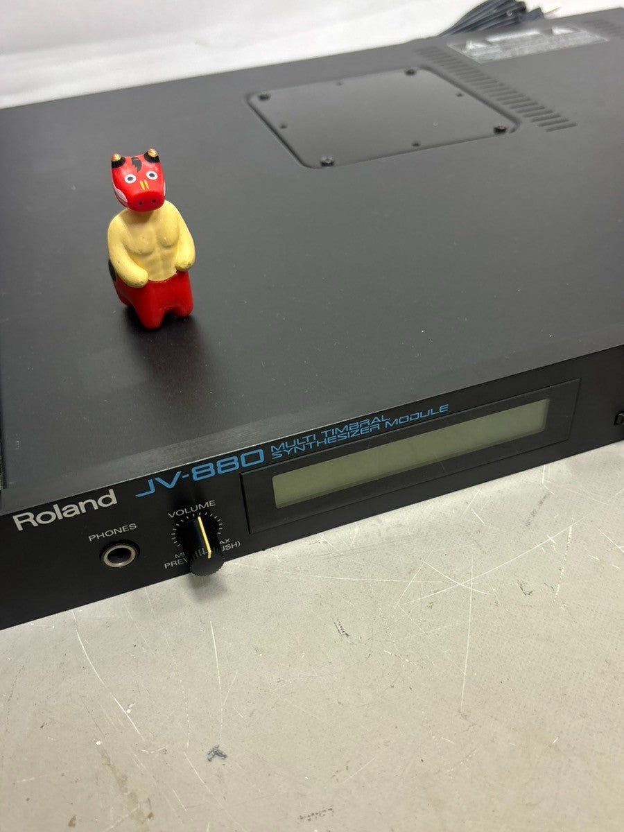 Roland JV-880 Multi Timbre Sound Module Synthesizer from Japan