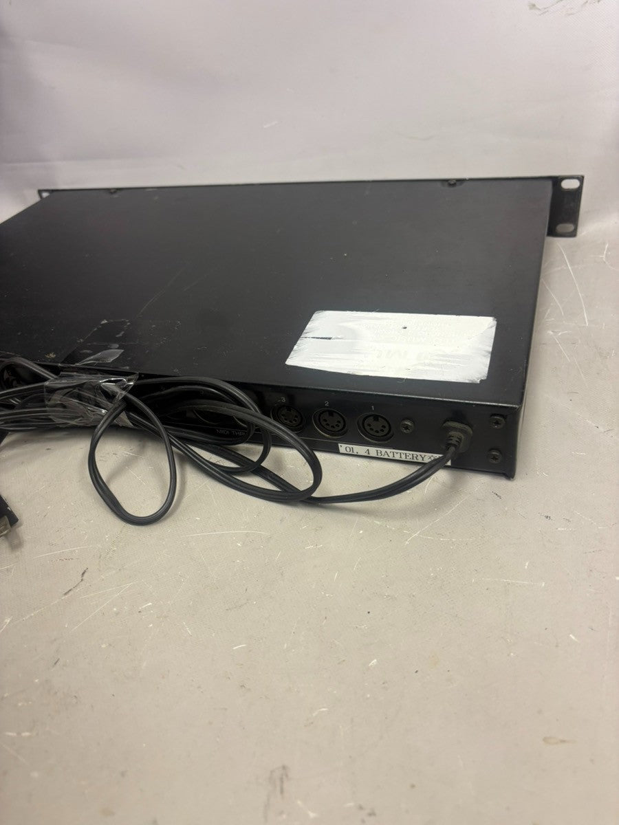 Yamaha MJC8 MIDI Junction Controller 8 In/Out Rack Mount Tested item