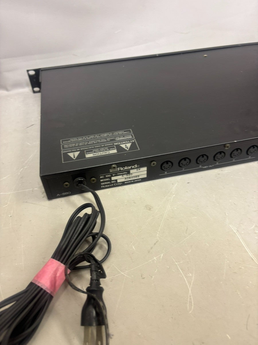 Roland A-880 MIDI Patch Bay Router Interface from Japan Tested item