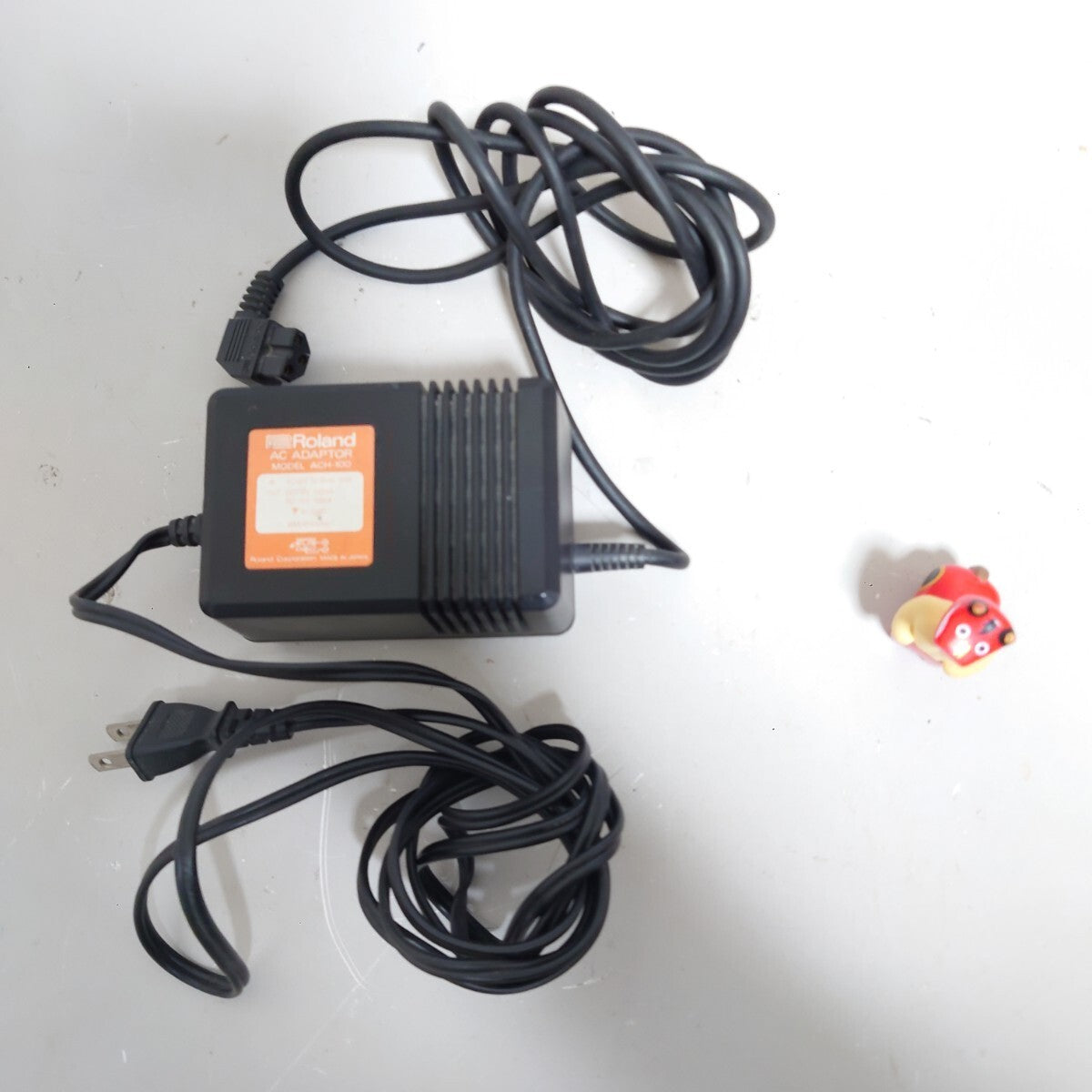 roland ACH-100 AC adapter roland r-5 and r-8  free shipping free shipping
