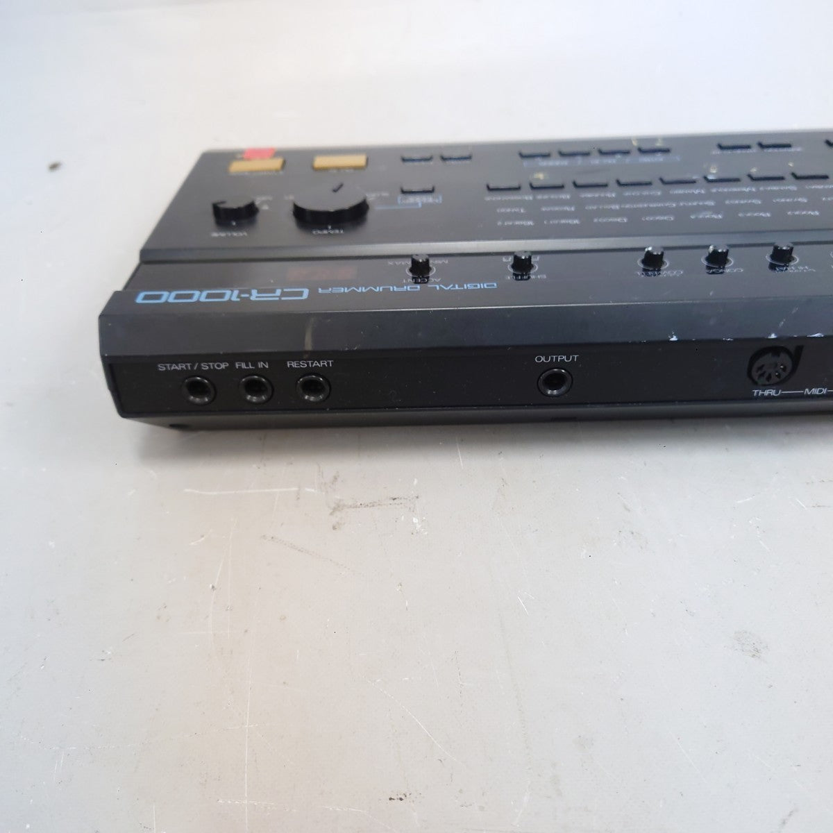 Roland CR-1000 Digital Rhythm Drum Machine Vintage Unit from Japan
