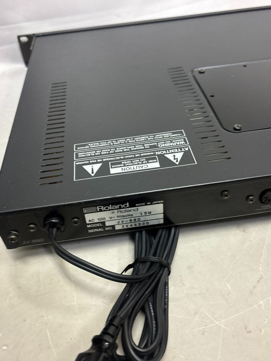 Roland JV-880 Multi Timbre Sound Module Synthesizer from Japan