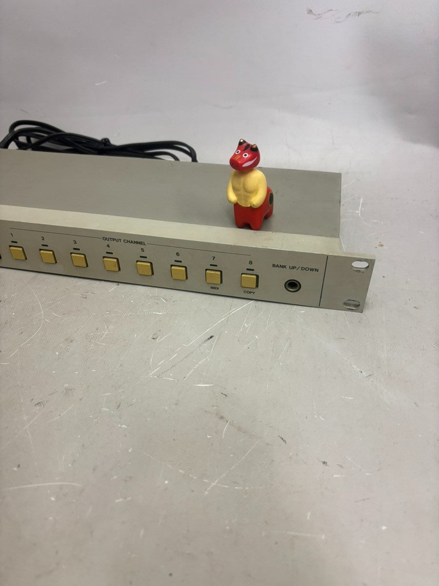 Akai ME30P II MIDI Programmable Patch Bay 4 In 8 Out Tested from Japan