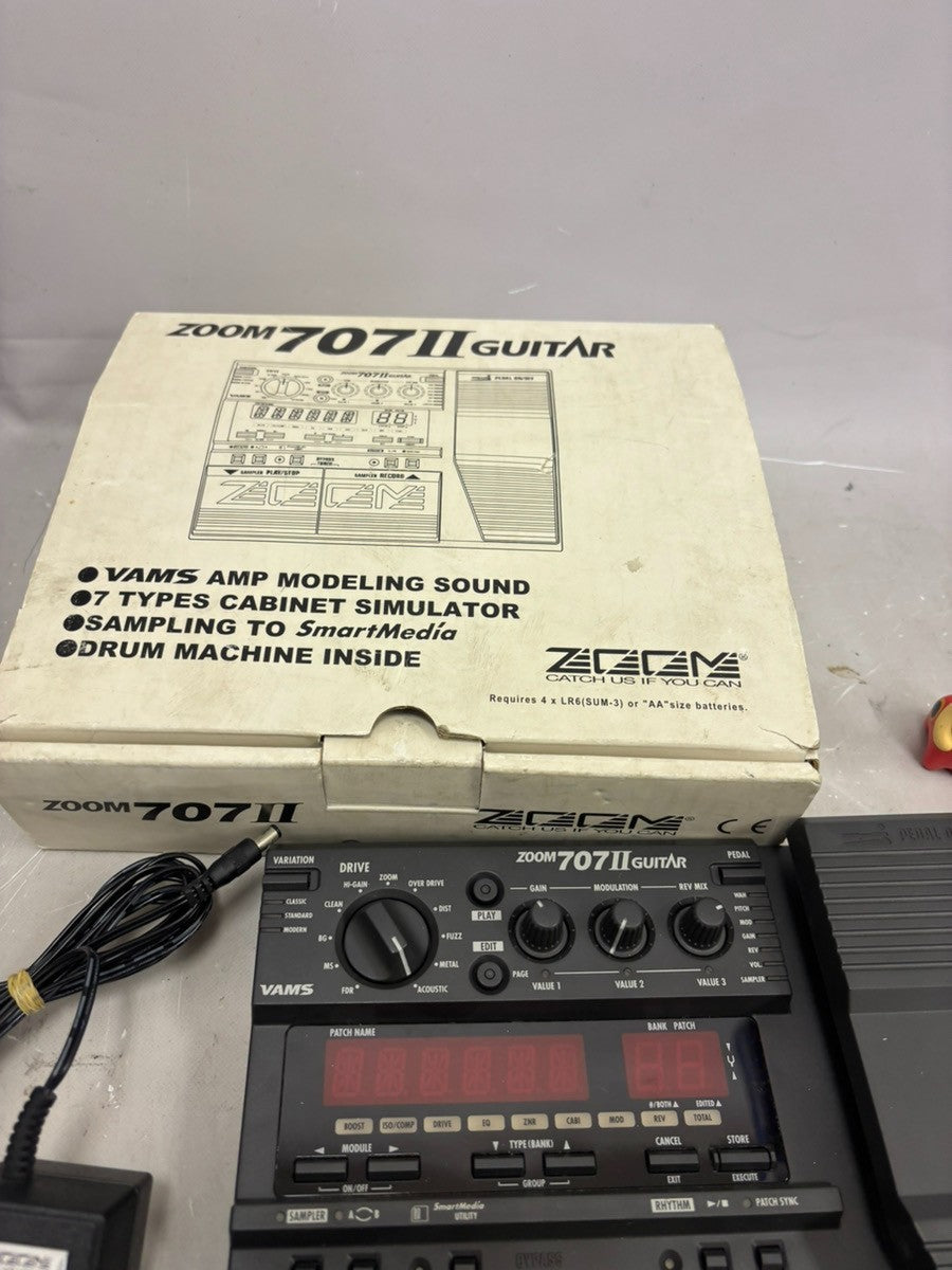 ZOOM 707 II Guitar Multi Effects Processor with Expression Pedal from Japan