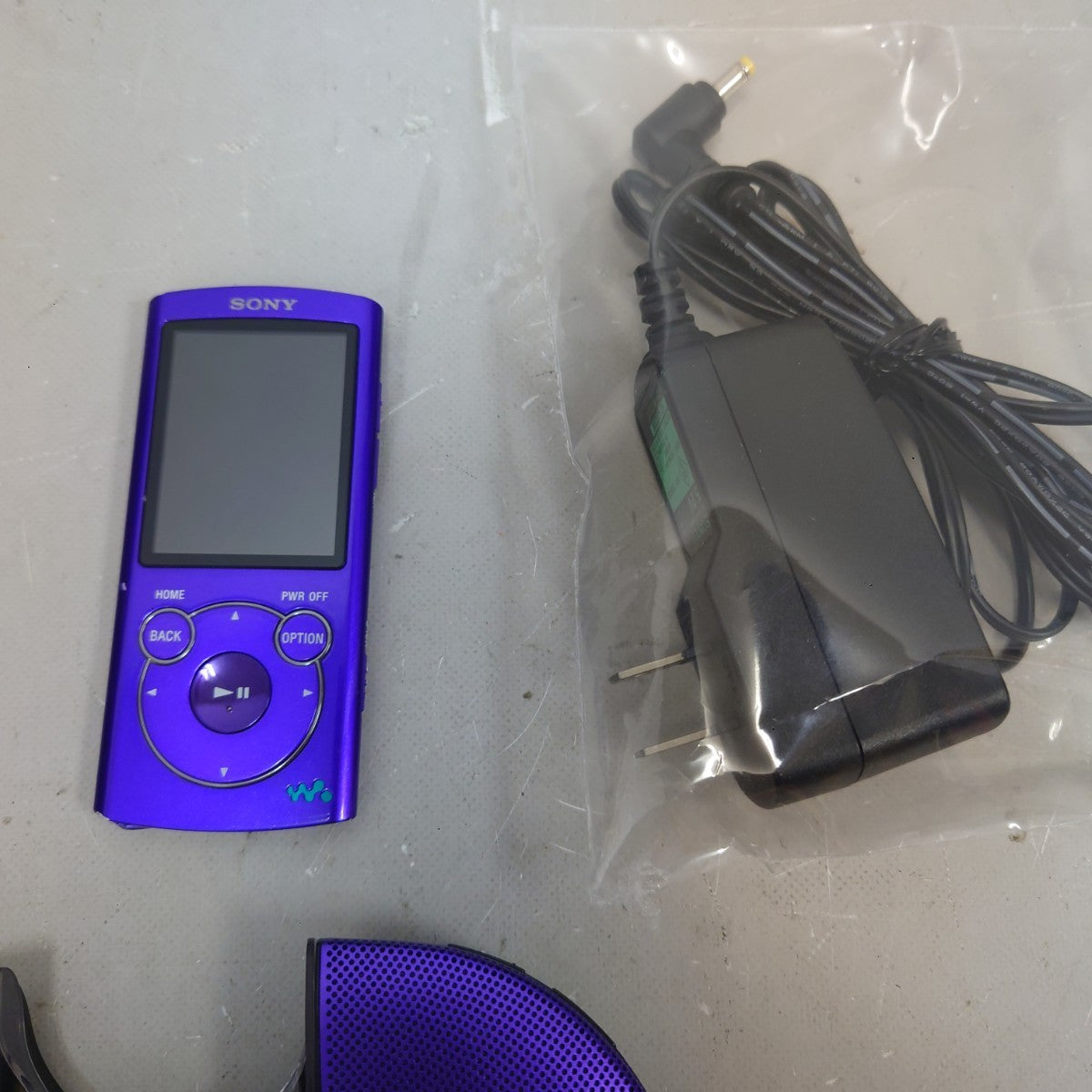 Sony Walkman NW-S764 Digital Music Player 8GB with Speaker Dock from Japan