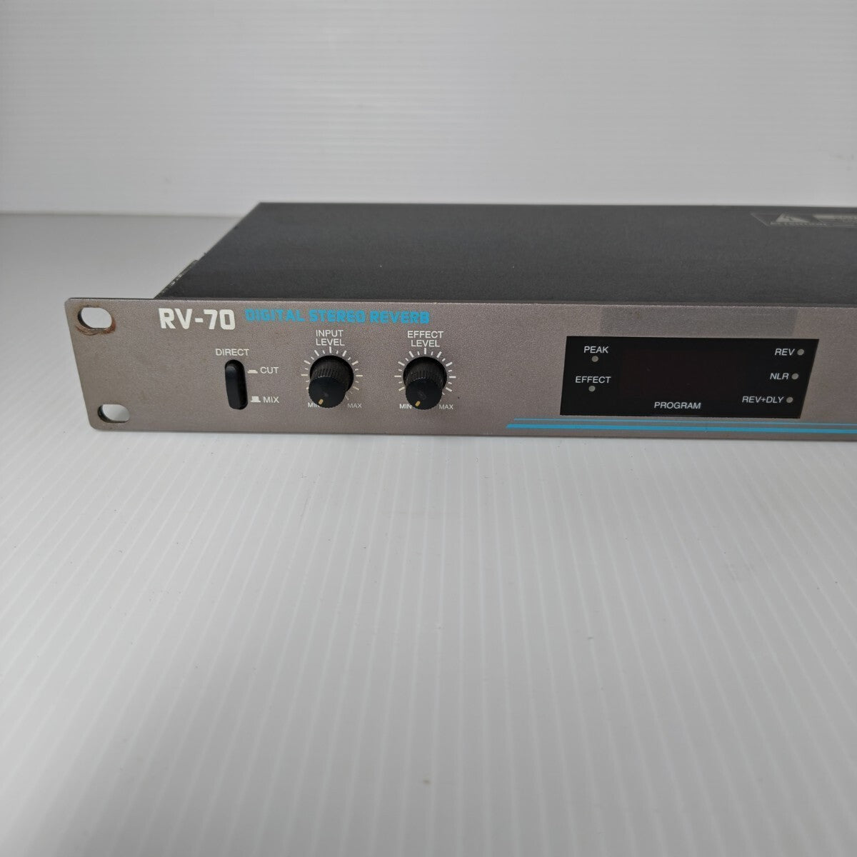 BOSS RV-70 DIGITAL STEREO REVERB free shipping