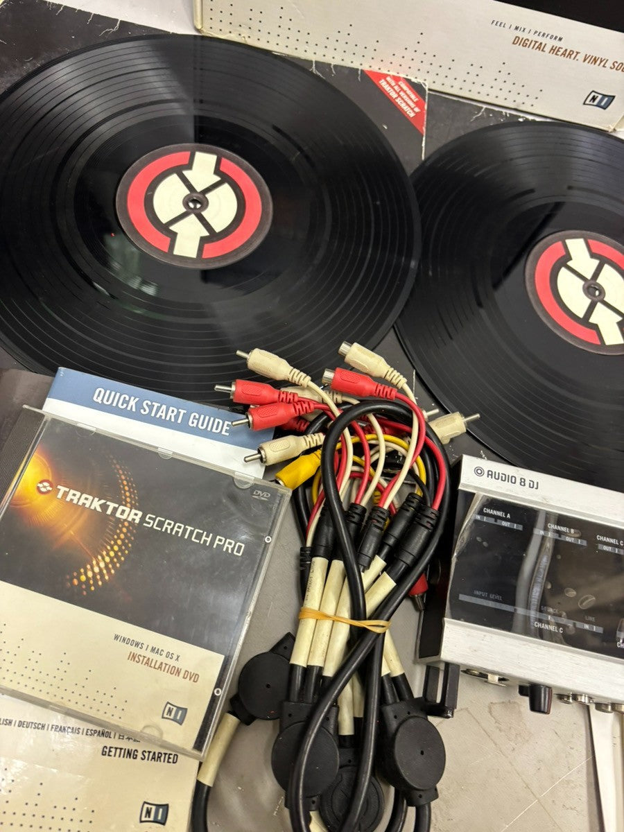 Native Instruments Audio 8 DJ Traktor Scratch Pro Vinyl Set Tested Working