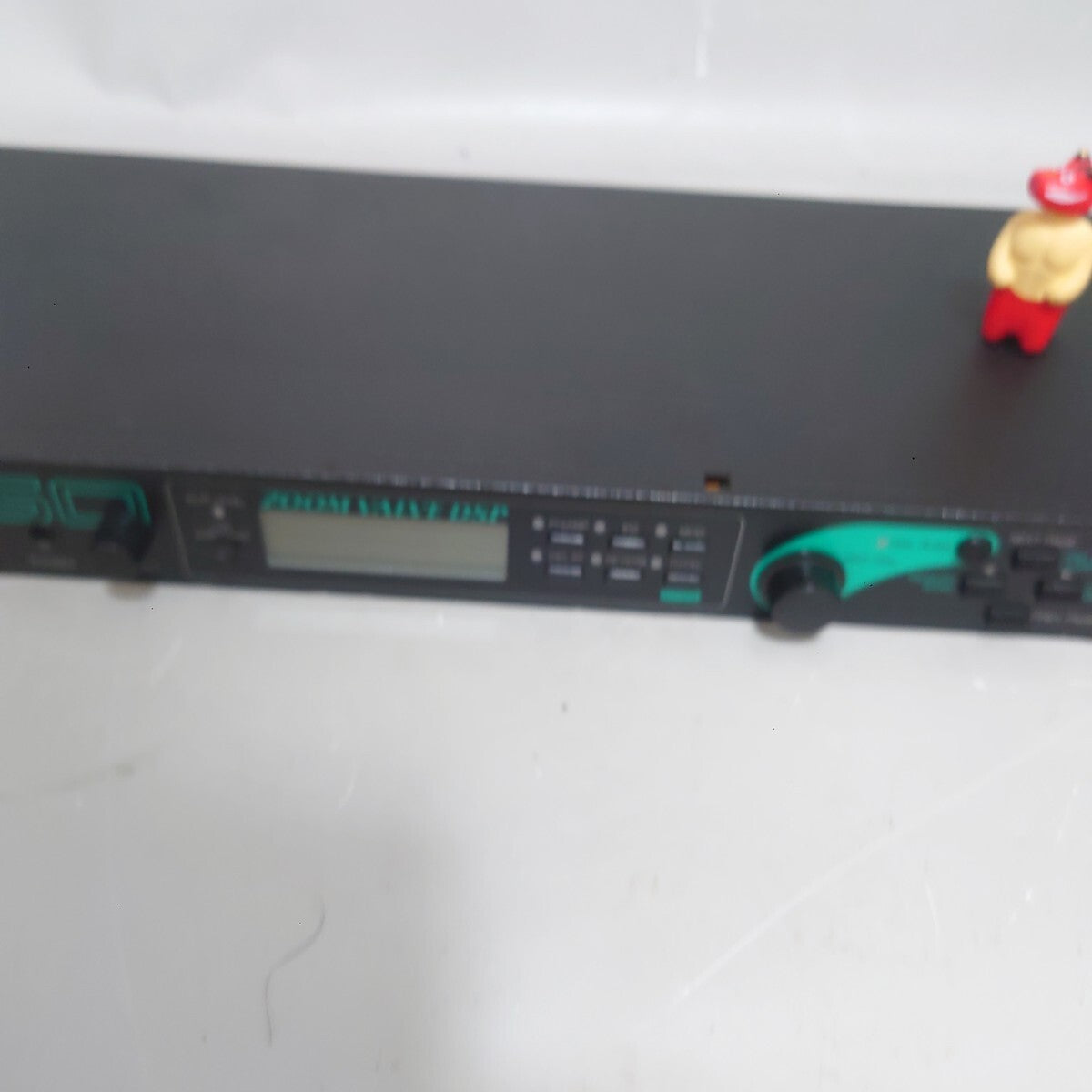 ZOOM 9150 Valve DSP Multi Effects Processor Rack Unit tested item free shipping