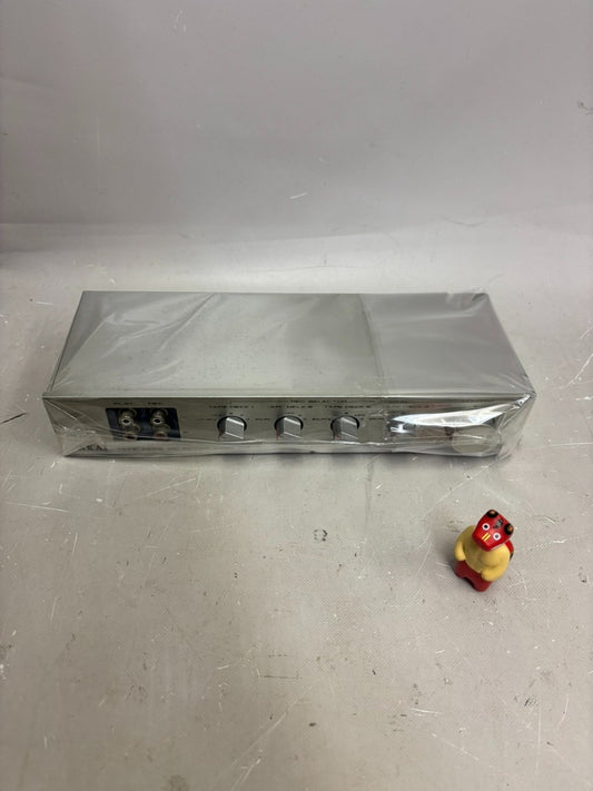 AKAI DS-5 Tape Deck Selector Audio Input Output Switcher from Japan