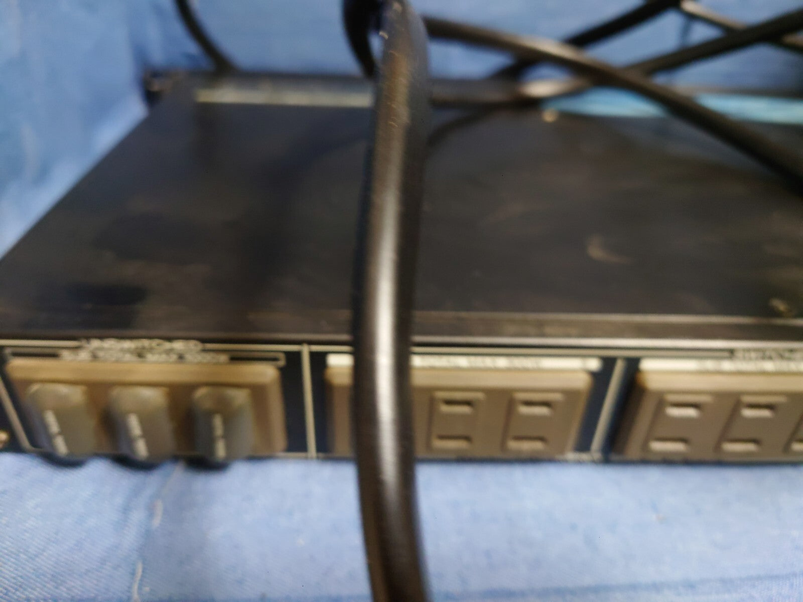 TEAC AV-P35 AC Power Distributor HI-FI Line Noise