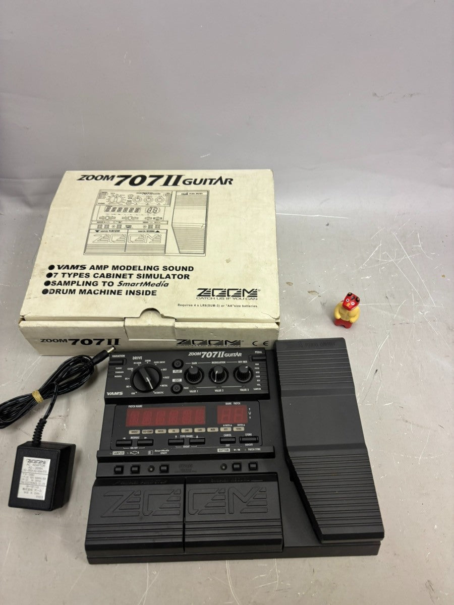 ZOOM 707 II Guitar Multi Effects Processor with Expression Pedal from Japan