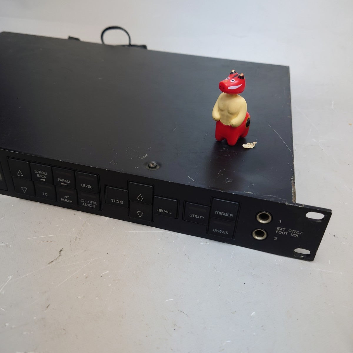 YAMAHA SPX900 Digital Multi Effects Processor Rack Unit Studio from Japan