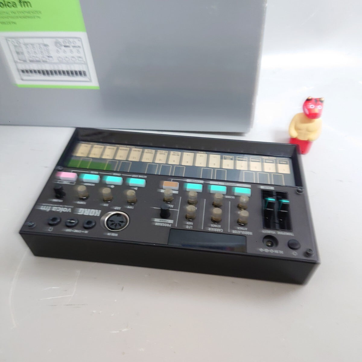 Korg VOLCAFM Digital Synthesizers good condition with box free shipping japan
