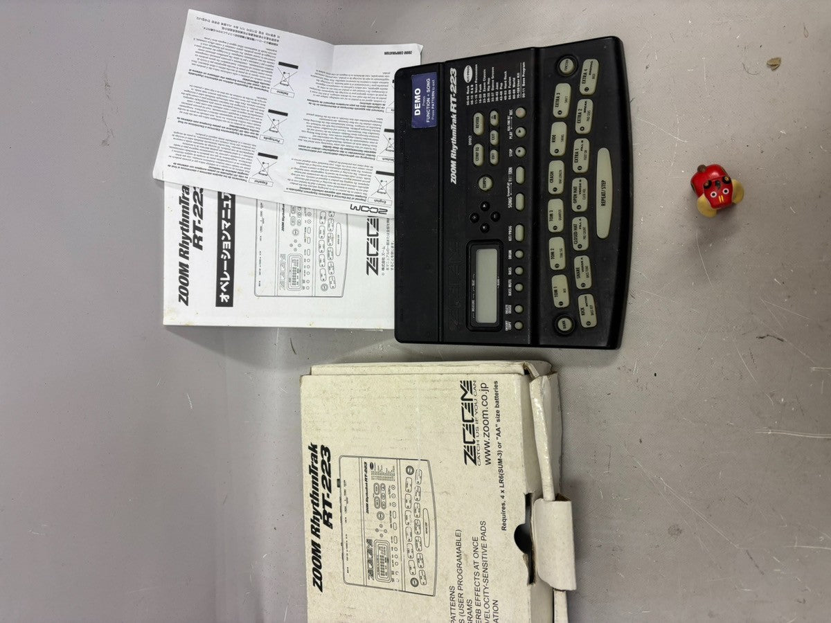 Zoom RT-223 RhythmTrak Drum Machine Bass Synth Untested from Japan