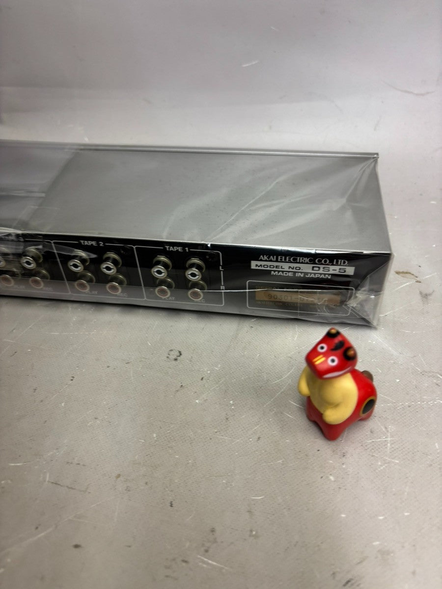 AKAI DS-5 Tape Deck Selector Audio Input Output Switcher from Japan