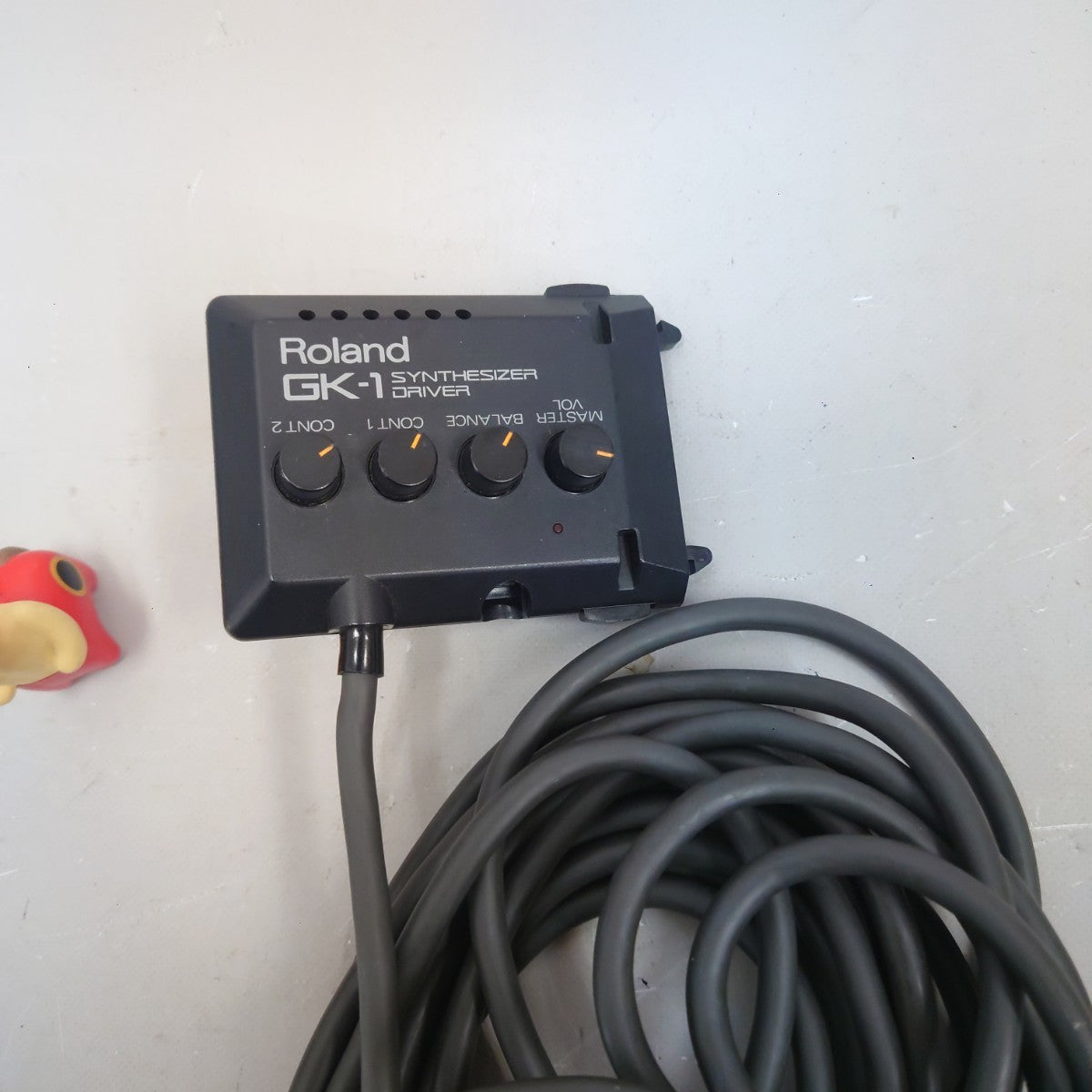 Roland GK-1 Guitar Synthesizer Driver Pickup Controller from Japan