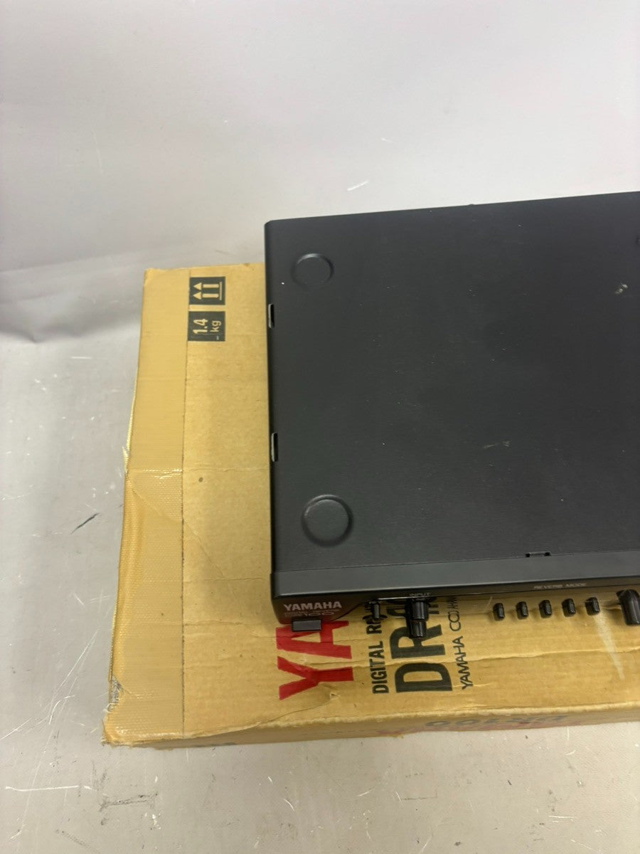 Yamaha DR100 Digital Reverb Effect Processor with Box Tested Japan