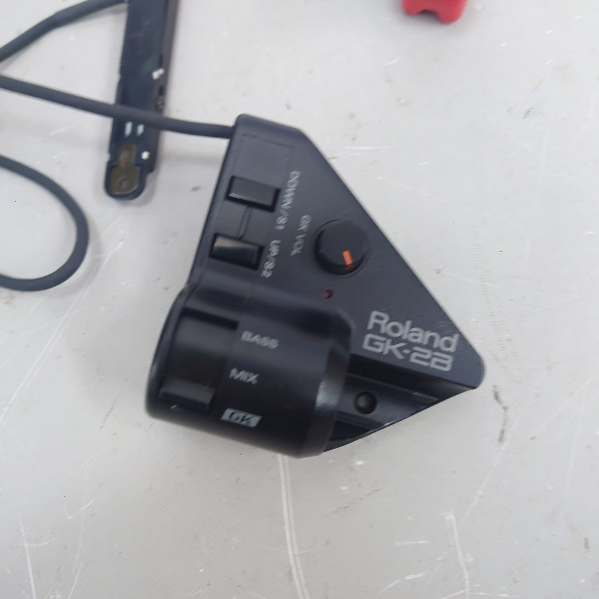 Roland GK-2B Bass Guitar Synth Pickup Controller Divided Pickup from Japan