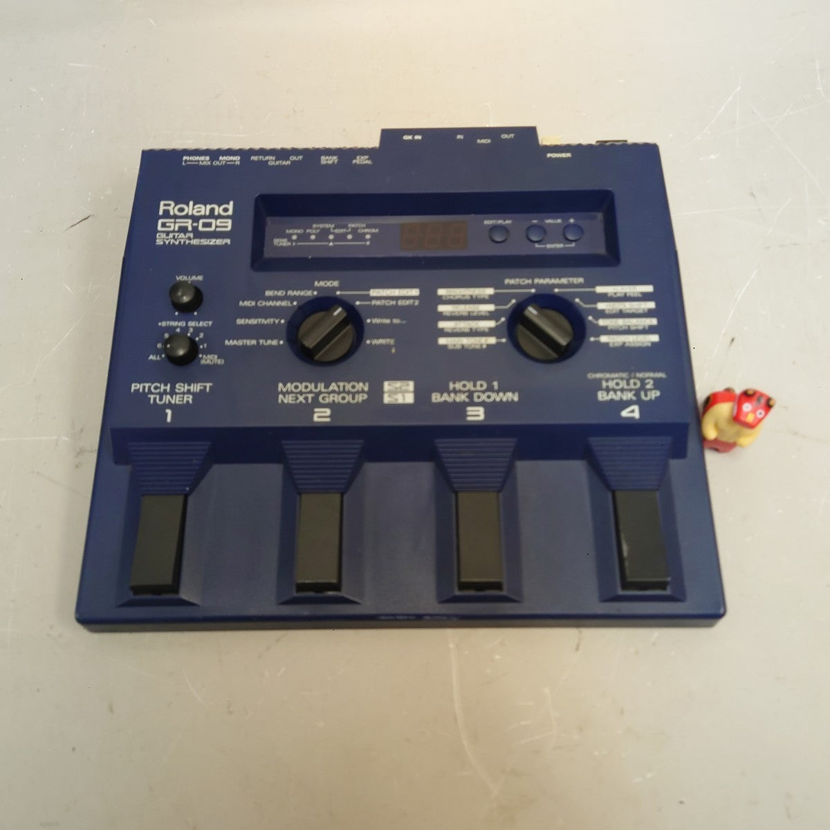 Roland GR-09 Guitar Synthesizer Controller MIDI Effects Processor from Japan