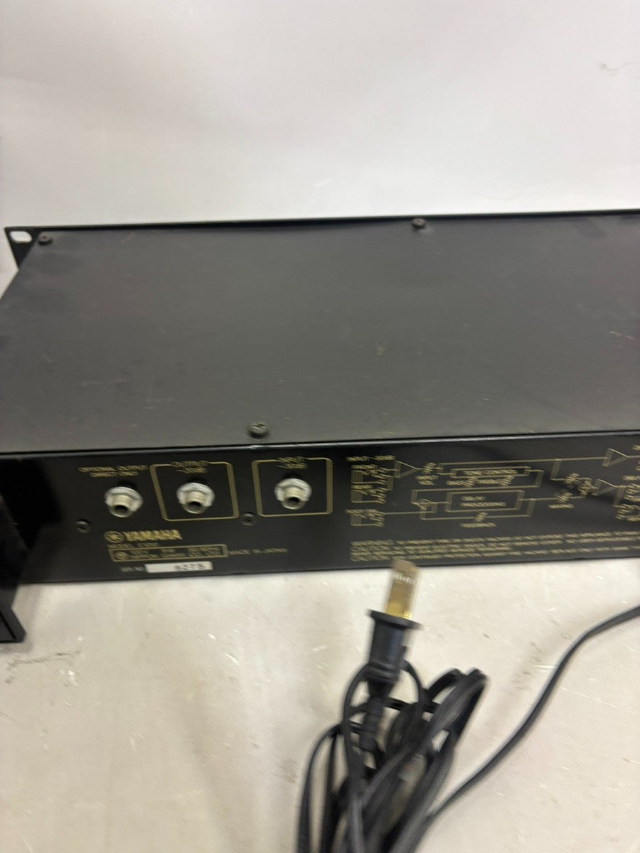 Yamaha E1010 Analog Delay Rack Echo Unit Untested