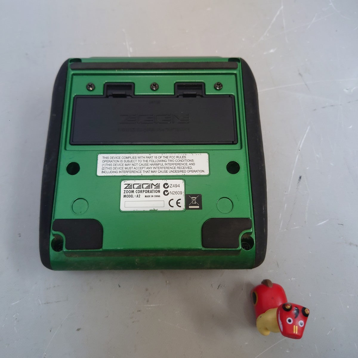 ZOOM A2 Acoustic Guitar Multi Effects Pedal Processor Green from Japan