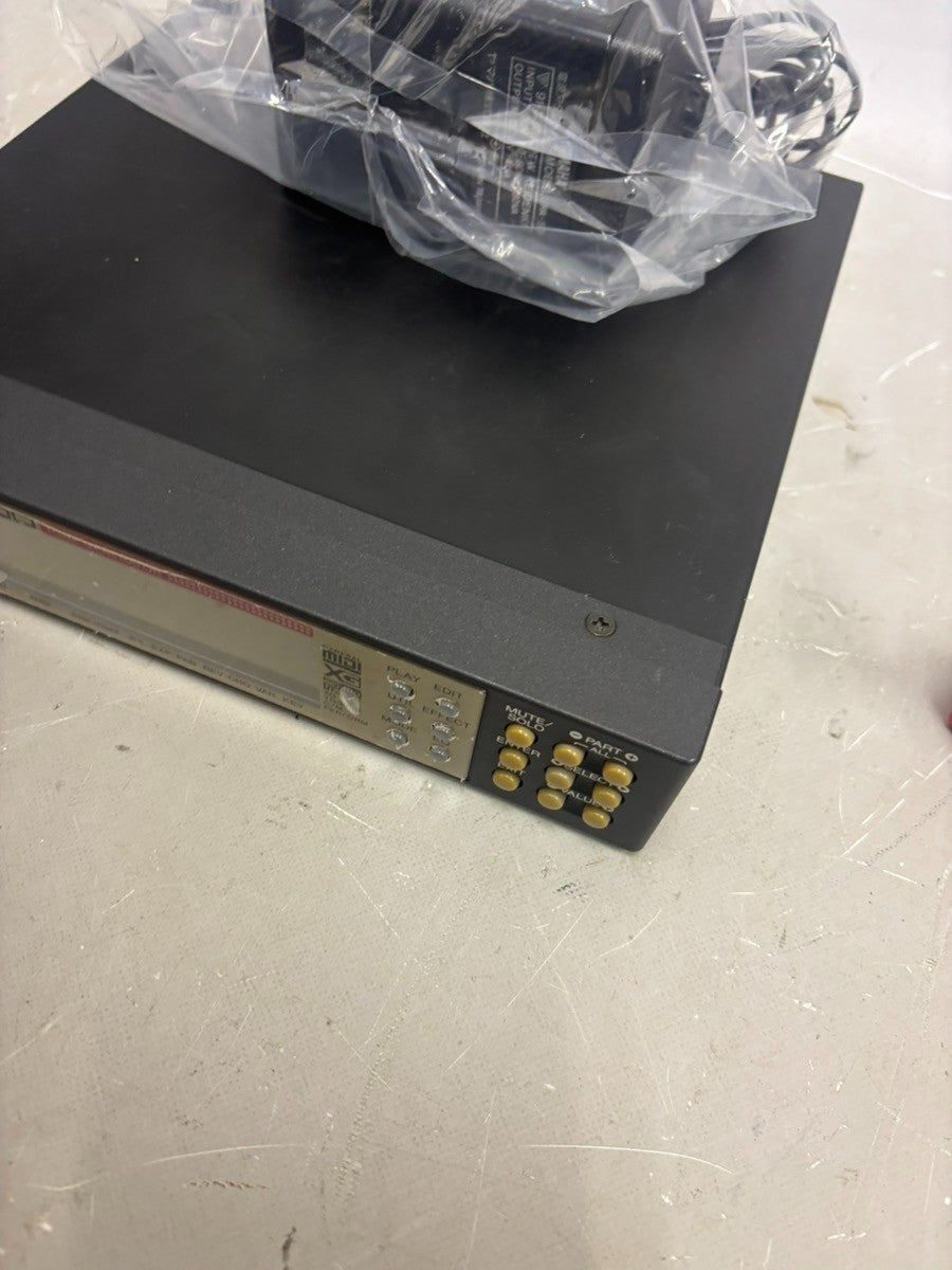 YAMAHA MU100 Tone Generator Sound Module MIDI Synthesizer Rack from Japan