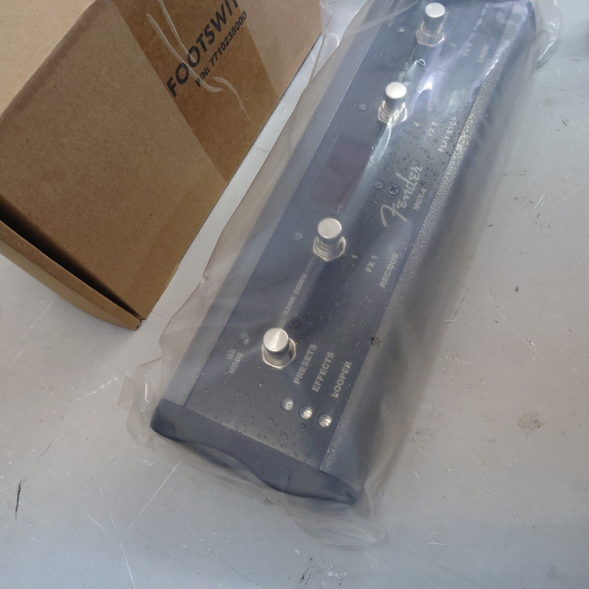Fender MGT-4 Footswitch Controller for Mustang GT GTX Amplifiers Tested with Box