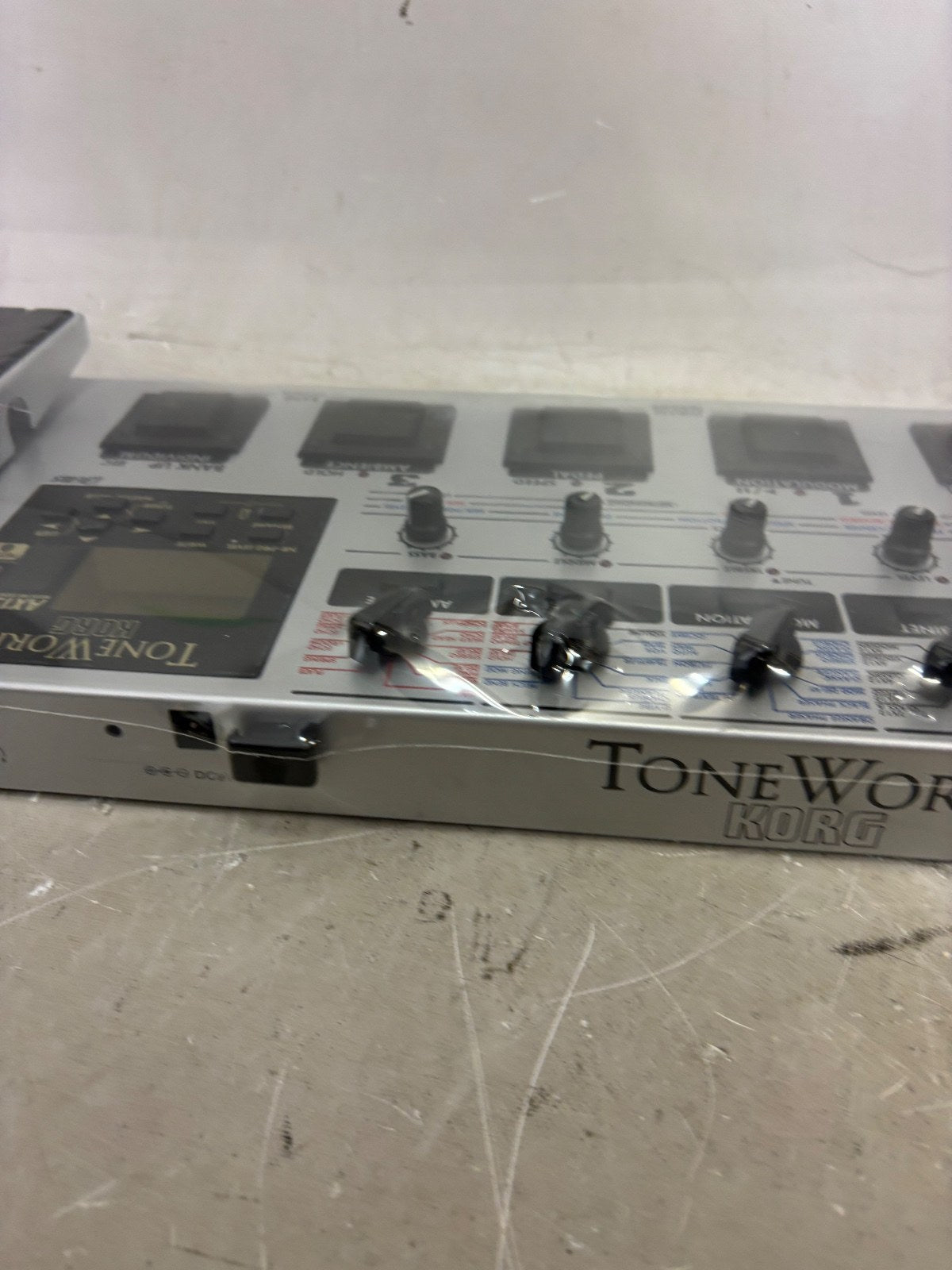 Korg AX1500G Guitar Multi Effects Processor Amp Modeling Expression Pedal Tested