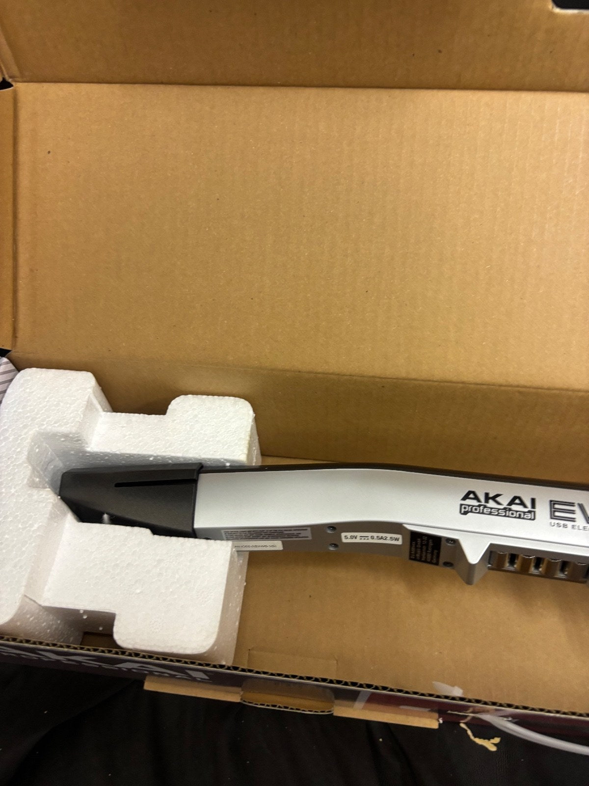 Akai EWI USB Electronic Wind Instrument with Accessories for Music Production