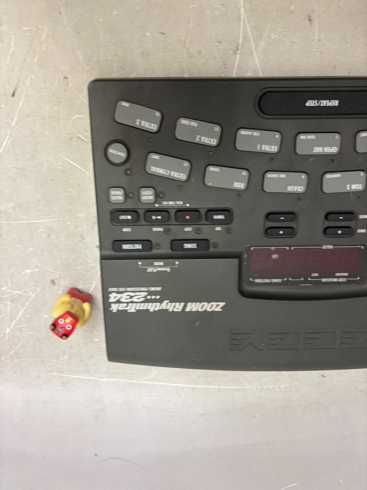Zoom RhythmTrak RT-234 Drum Machine Bass Sequencer Music Production Untested